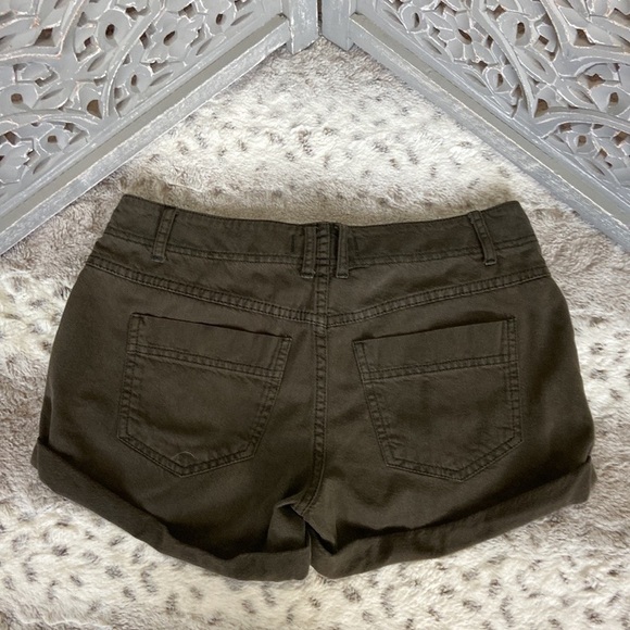 Free People army green denim shorts size 27 festival coastal boho euro summer - Picture 7 of 9